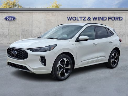 Used 2023 Ford Escape ST-Line Elite w/ Premium Technology Package image 3