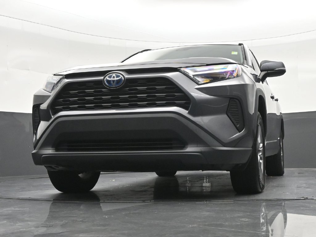 Used 2022 Toyota RAV4 XLE AWD/4WD image 33
