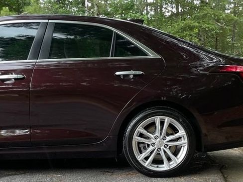 Used 2021 Cadillac CT4 Luxury w/ Sun And Sound Package RWD image 5