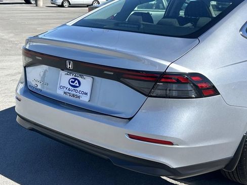 Used 2025 Honda Accord LX image 12