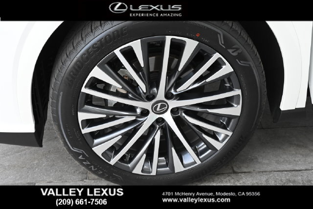 Certified 2026 Lexus RX 350 Premium Plus w/ Accessory Package (P2) FWD image 22