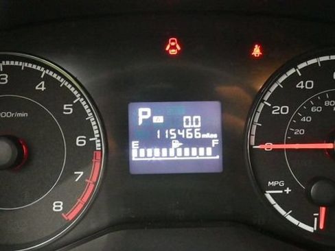 Used 2018 Subaru Crosstrek 2.0i AWD/4WD image 11