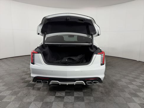 Certified 2021 Cadillac CT5 V w/ Premium Package image 18