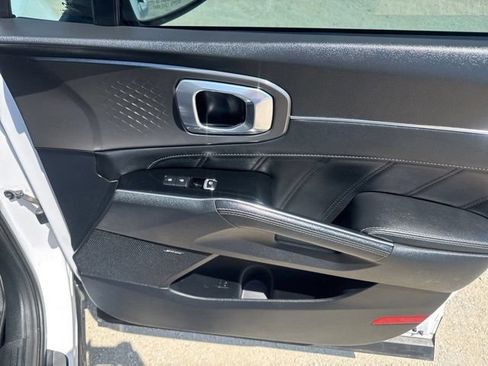 Used 2022 Kia Sorento SX FWD image 23