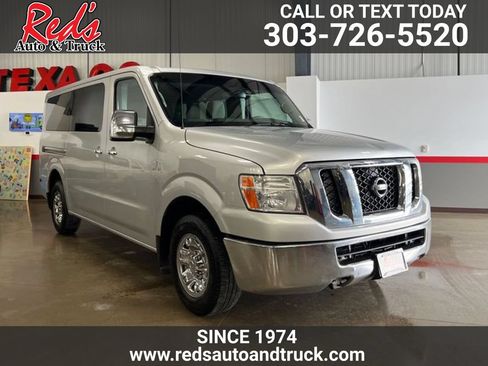 Used 2017 Nissan NV 3500 SV RWD image 1