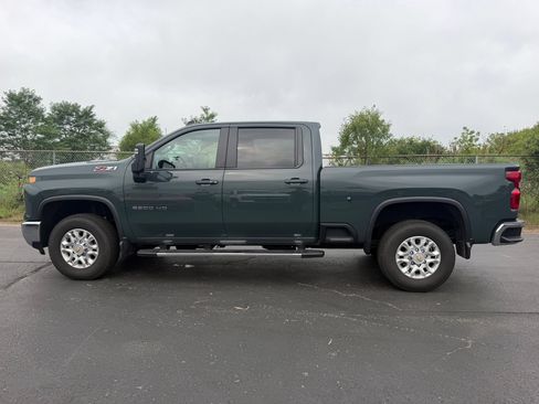 Used 2025 Chevrolet Silverado 2500 LT w/ All Star Edition AWD/4WD image 9