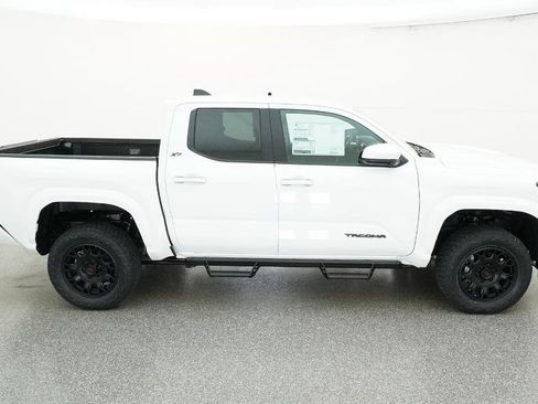 New 2025 Toyota Tacoma SR5 image 11