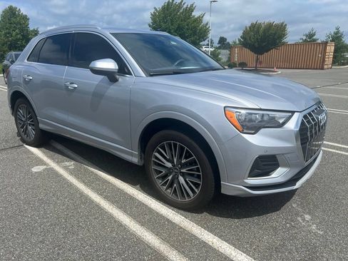 Used 2022 Audi Q3 2.0T Premium AWD/4WD image 3