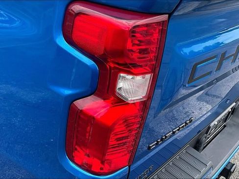 Used 2024 Chevrolet Silverado 1500 Custom AWD/4WD image 24