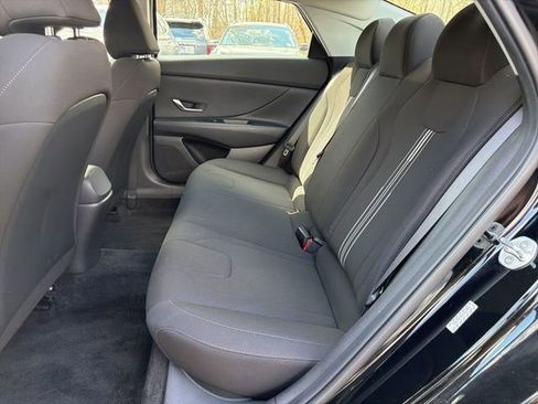 Certified 2023 Hyundai Elantra SEL image 13