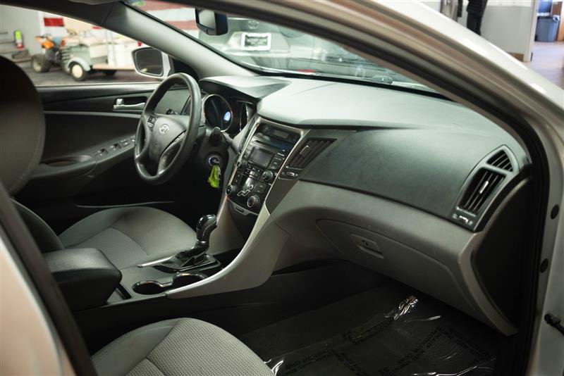 Used 2013 Hyundai Sonata GLS FWD image 13