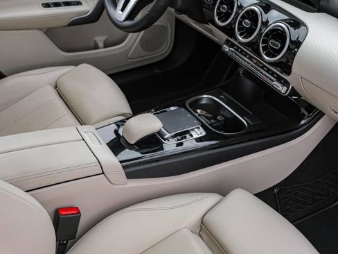 Used 2019 Mercedes-Benz A 220 image 23