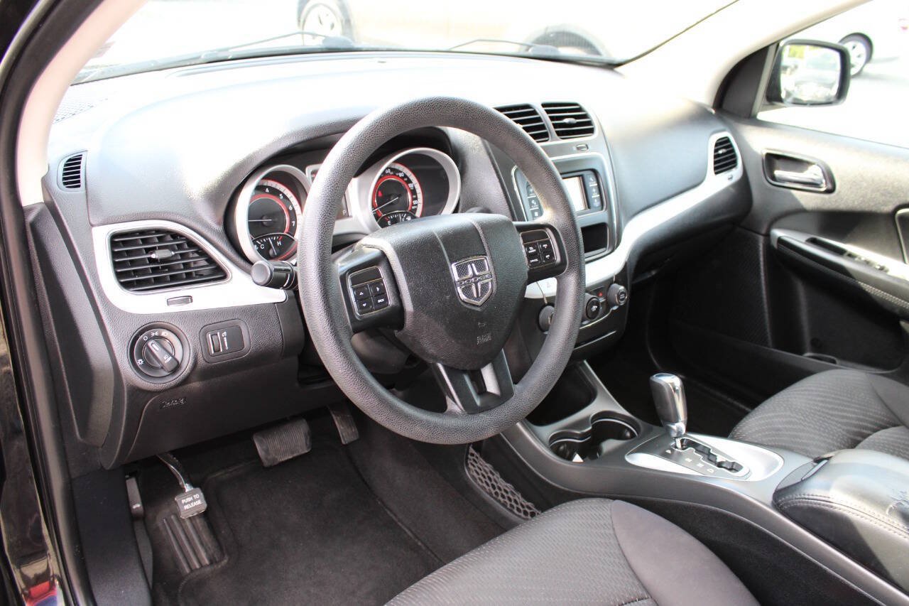 Used 2012 Dodge Journey SXT w/ Popular Equipment Group FWD image 13