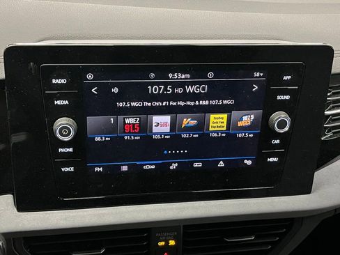 New 2025 Volkswagen Jetta SE image 27