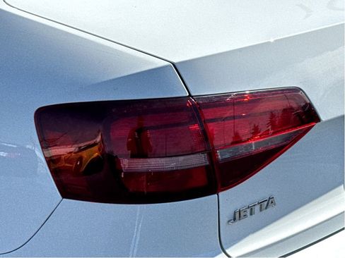 Used 2018 Volkswagen Jetta S w/ Cold Weather Package image 6