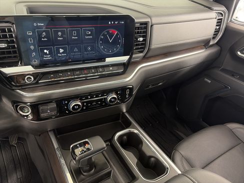 Used 2024 GMC Sierra 1500 SLT w/ SLT Premium Plus Package AWD/4WD image 4