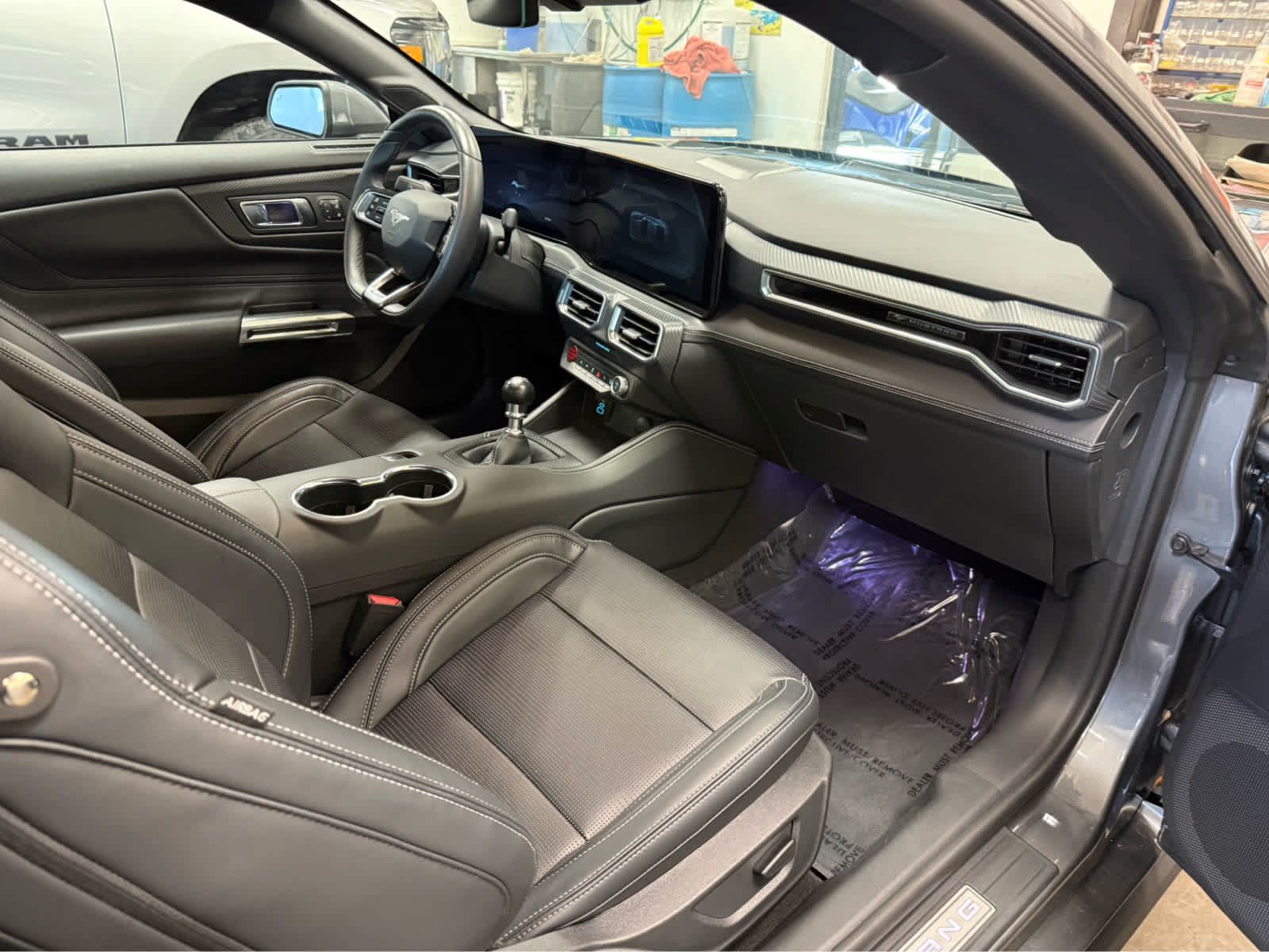 Used 2025 Ford Mustang GT Premium RWD image 28