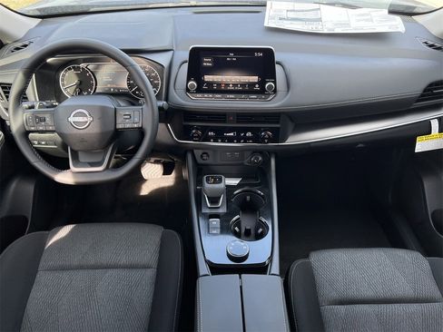 New 2026 Nissan Rogue SV image 8