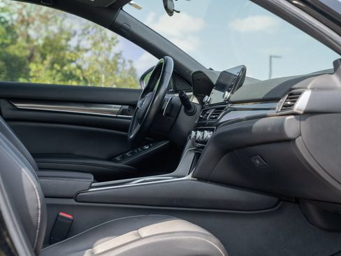 Used 2022 Honda Accord Sport image 13