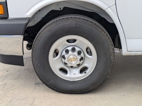 New 2025 Chevrolet Express 3500 w/ Power Convenience Package image 59