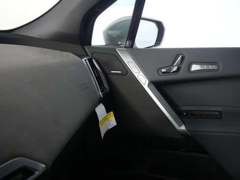 Used 2026 BMW iX xDrive45 w/ M Sport Package image 26