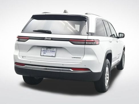Used 2023 Jeep Grand Cherokee Laredo RWD image 7