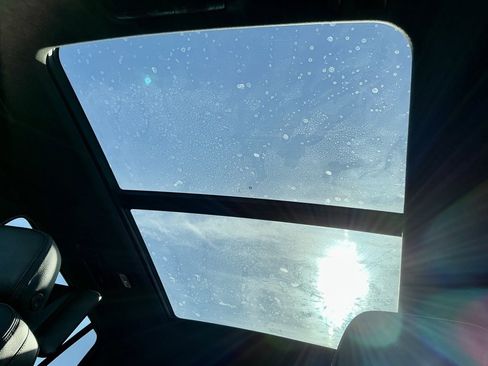 Used 2022 GMC Yukon Denali w/ Denali Ultimate Package image 38