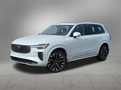 New 2025 Volvo XC90 T8 Plus w/ Protection Package Premier