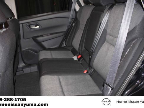Certified 2025 Nissan Rogue SV FWD image 5