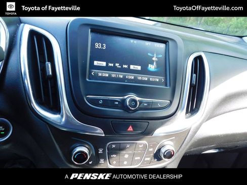 Used 2018 Chevrolet Equinox LT FWD image 9