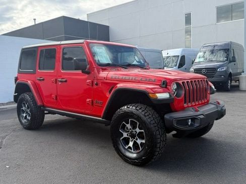 Used 2022 Jeep Wrangler Unlimited Rubicon w/ LED Lighting Group AWD/4WD image 8
