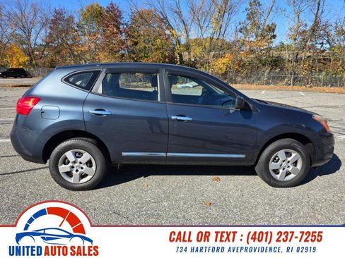 Used 2014 Nissan Rogue S image 6