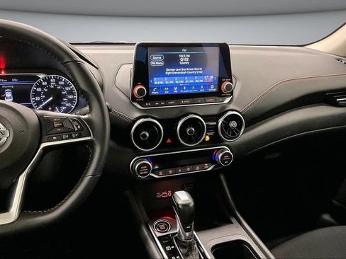 Used 2023 Nissan Sentra SR w/ Electronics Package FWD image 9