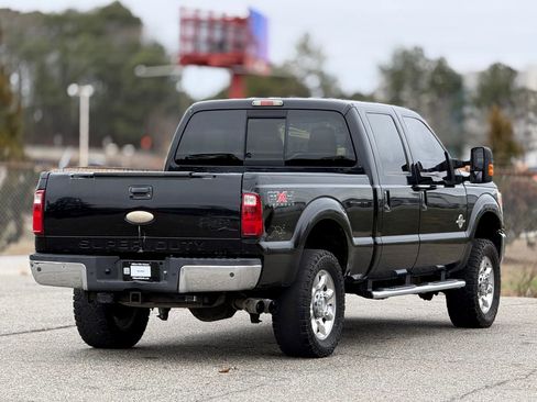 Used 2011 Ford F250 Lariat w/ Lariat Interior Pkg image 9
