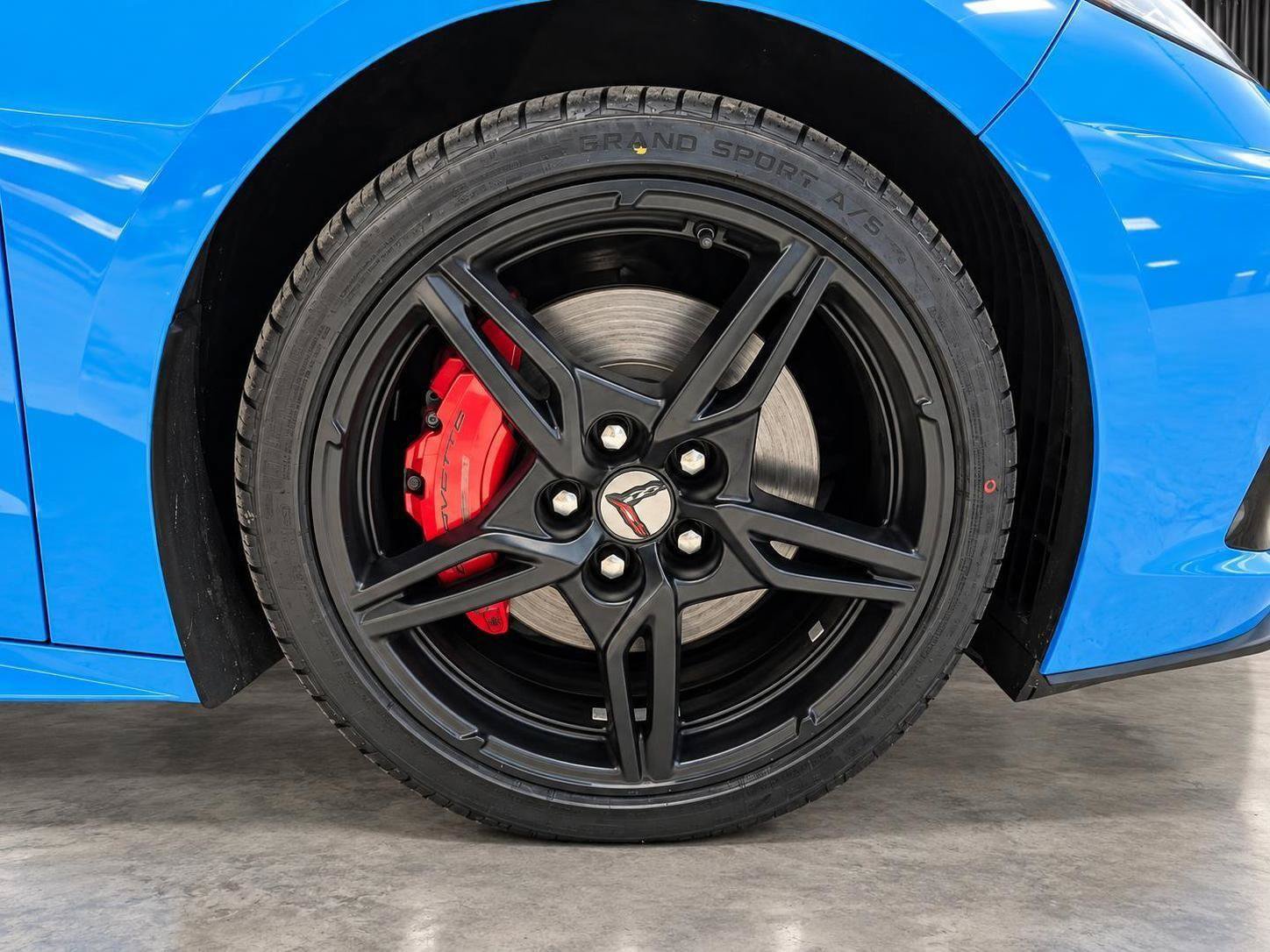 Used 2020 Chevrolet Corvette Stingray Preferred Cpe w/ 2LT Preferred Equipment Group RWD image 24