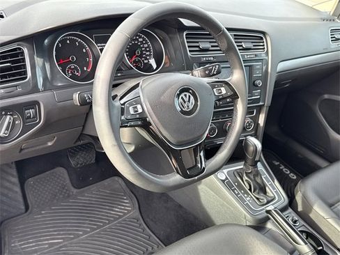 Used 2020 Volkswagen Golf 4-Door image 18