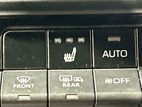 Used 2023 Toyota Crown XLE image 17