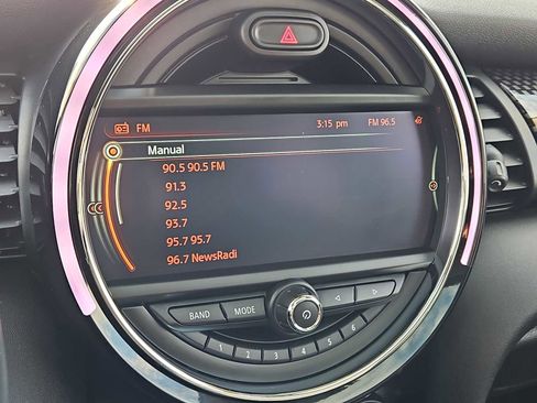 Used 2018 MINI Cooper S image 19