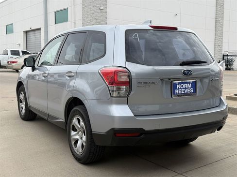 Used 2018 Subaru Forester 2.5i image 8