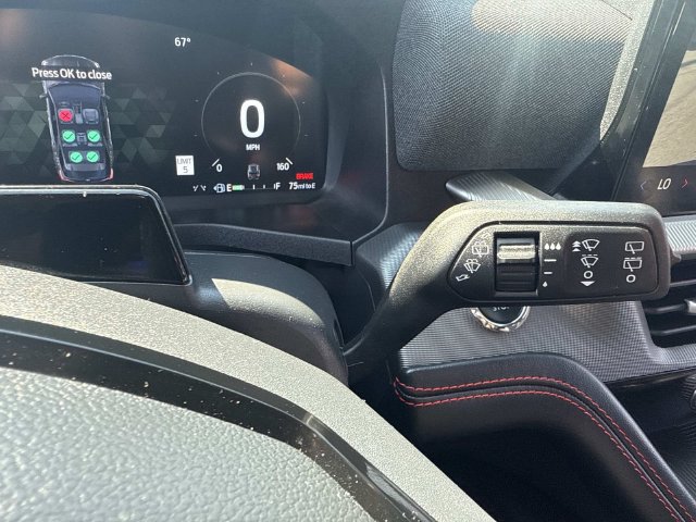 Used 2025 Ford Explorer ST-Line AWD/4WD image 36