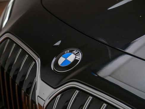 Certified 2023 BMW 740i w/ Parking Assistance Package RWD image 9