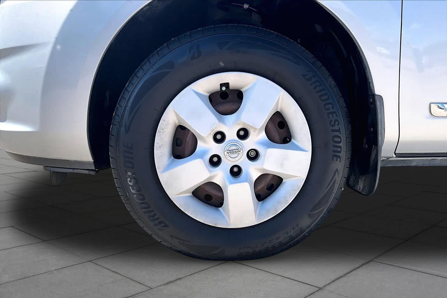 Used 2011 Nissan Rogue S FWD image 10