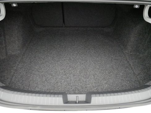Certified 2025 Volkswagen Jetta S FWD image 18