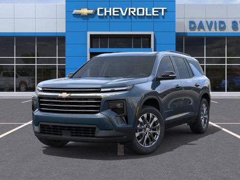 New 2026 Chevrolet Traverse LT FWD image 24
