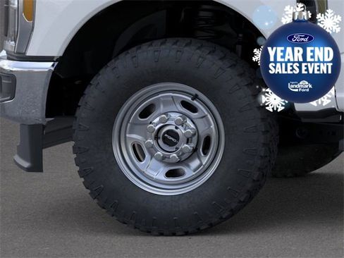 New 2026 Ford F250 XL w/ XL Off-Road Package image 17