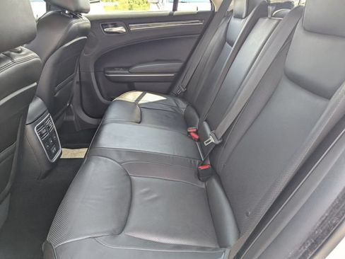 Used 2021 Chrysler 300 Touring L AWD/4WD image 12