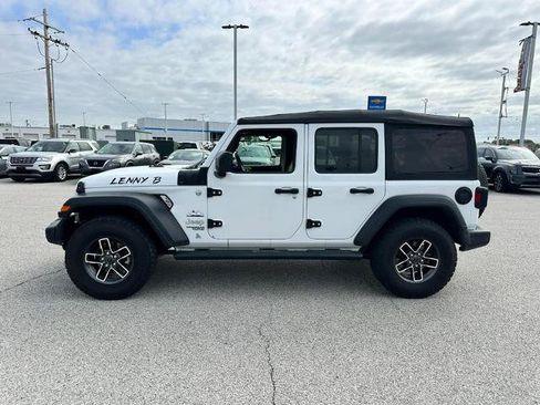 Used 2019 Jeep Wrangler Unlimited Sport S AWD/4WD image 2