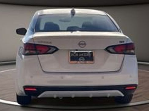 Used 2025 Nissan Versa SR w/ Trunk Package image 4