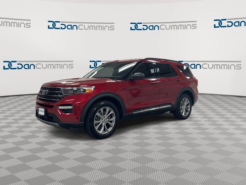 Used 2021 Ford Explorer XLT w/ Equipment Group 202A AWD/4WD image 4