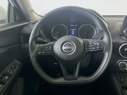 Used 2025 Nissan Sentra S FWD image 17